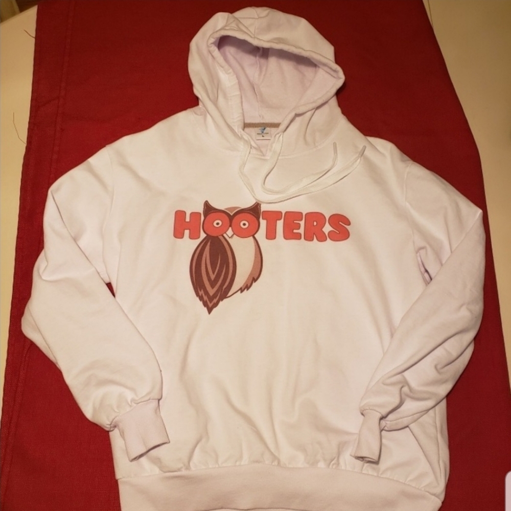 Hooters hoodie
